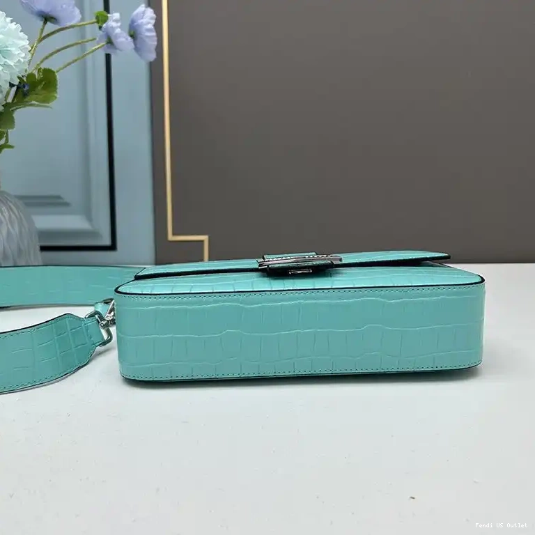 Affordable HOT Fendi Medium Bag Leather In Sky Crocodile Re-Edition Baguette Blue 0612